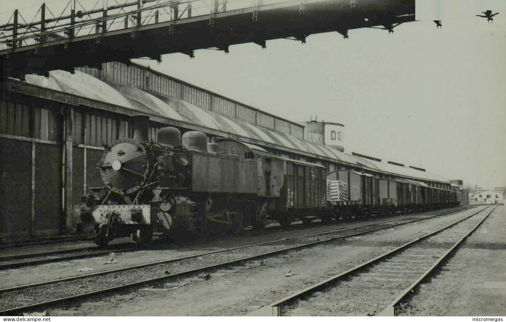 Douai - Halle à Marchandises, 24-3-1956 - Cliché J. Renaud - Trains