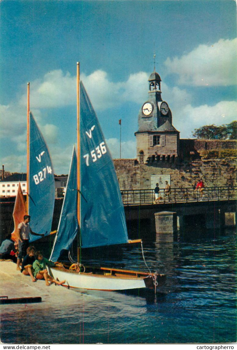 Navigation Sailing Vessels & Boats Themed Postcard Finistere COncarneau Pleasure Cruise - Sailing Vessels