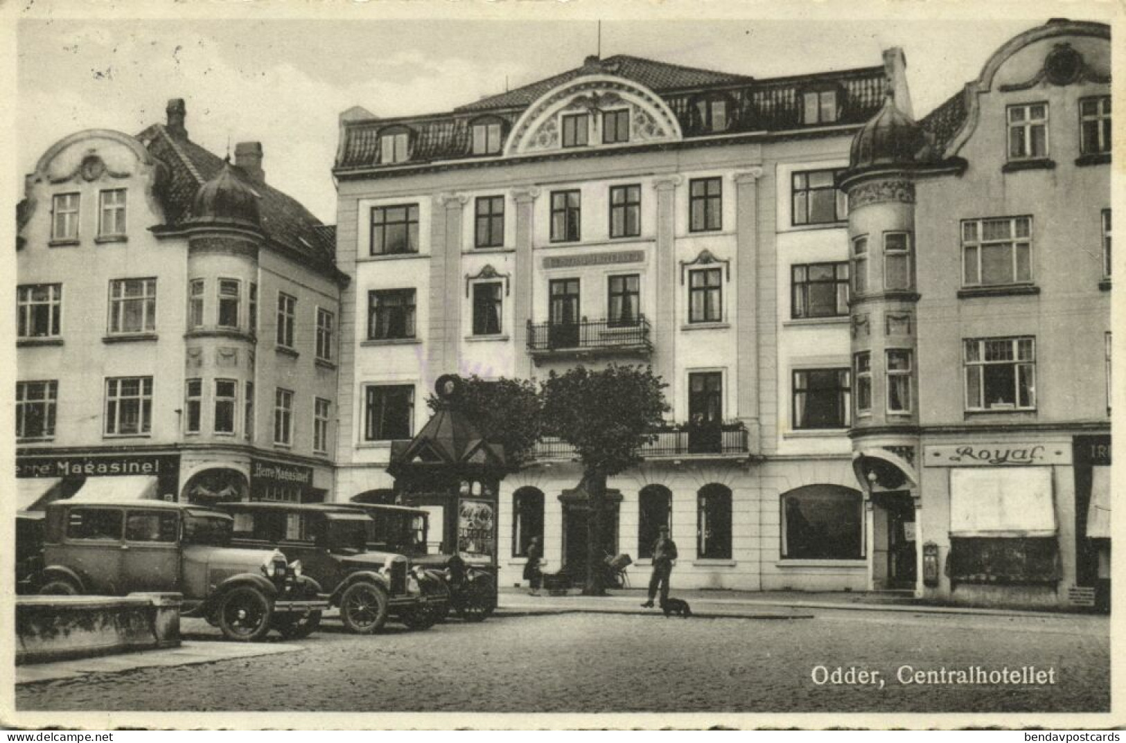 Denmark, ODDER, Centralhotellet, Hotel, Car (1940s) Postcard - Dänemark