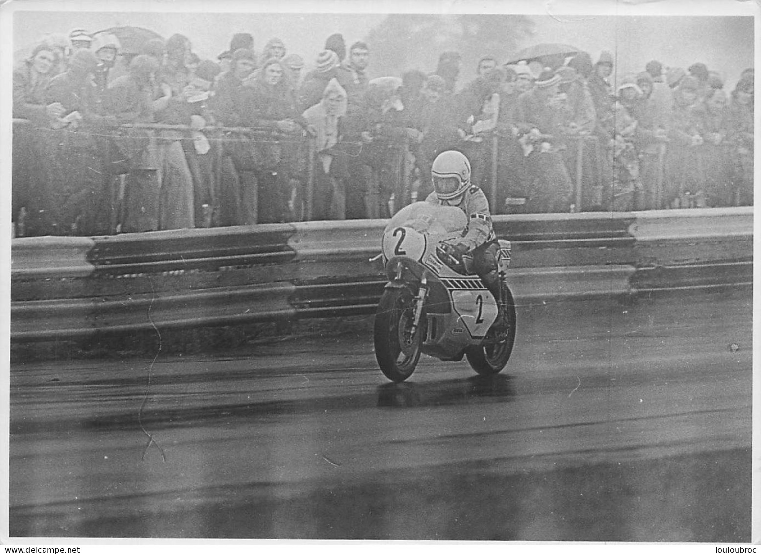 PILOTE MOTO KENNY ROBERTS YAMAHA 700CC  COURSE DE L'ANNEE 1974  RACE OF THE YEAR PHOTO DE PRESSE  18X13CM R1 - Sports