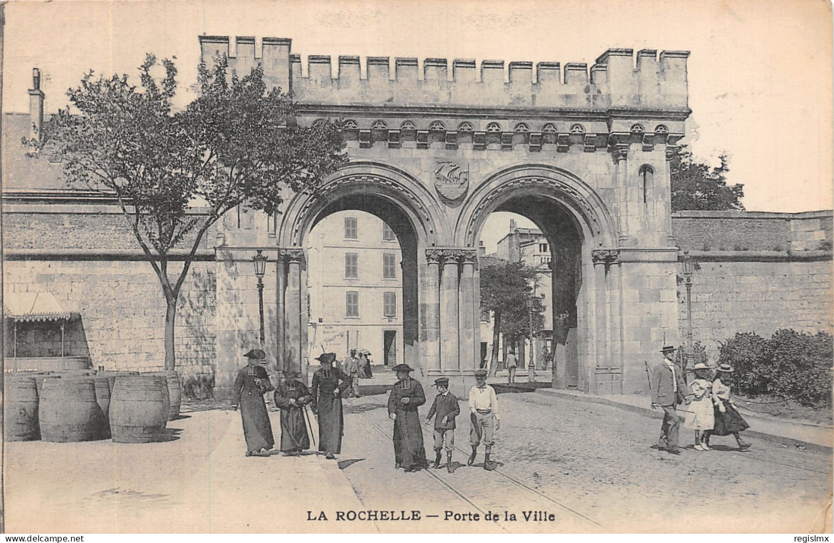 17-LA ROCHELLE-N°T1057-E/0103 - La Rochelle