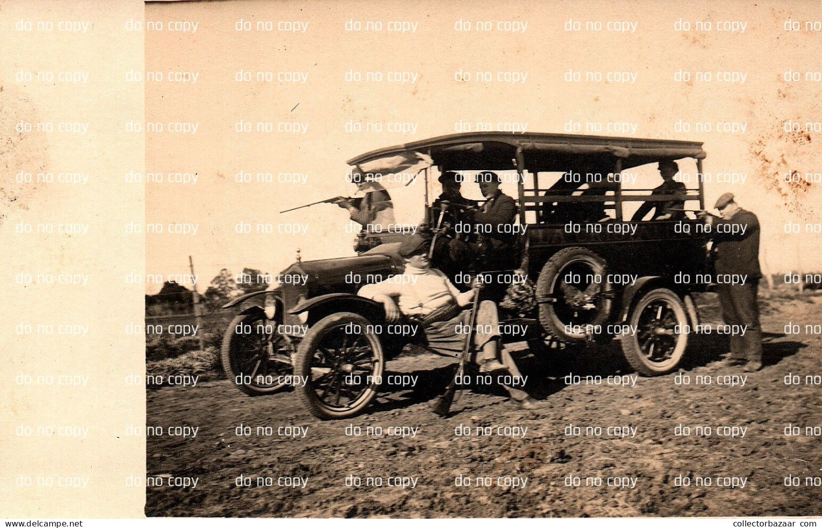 Uruguay Ethnic Postcard Bus La Cristalina Used For Hunting Hunters Sport Vintage Real Photo One Of A Kind ! - Autobús & Autocar