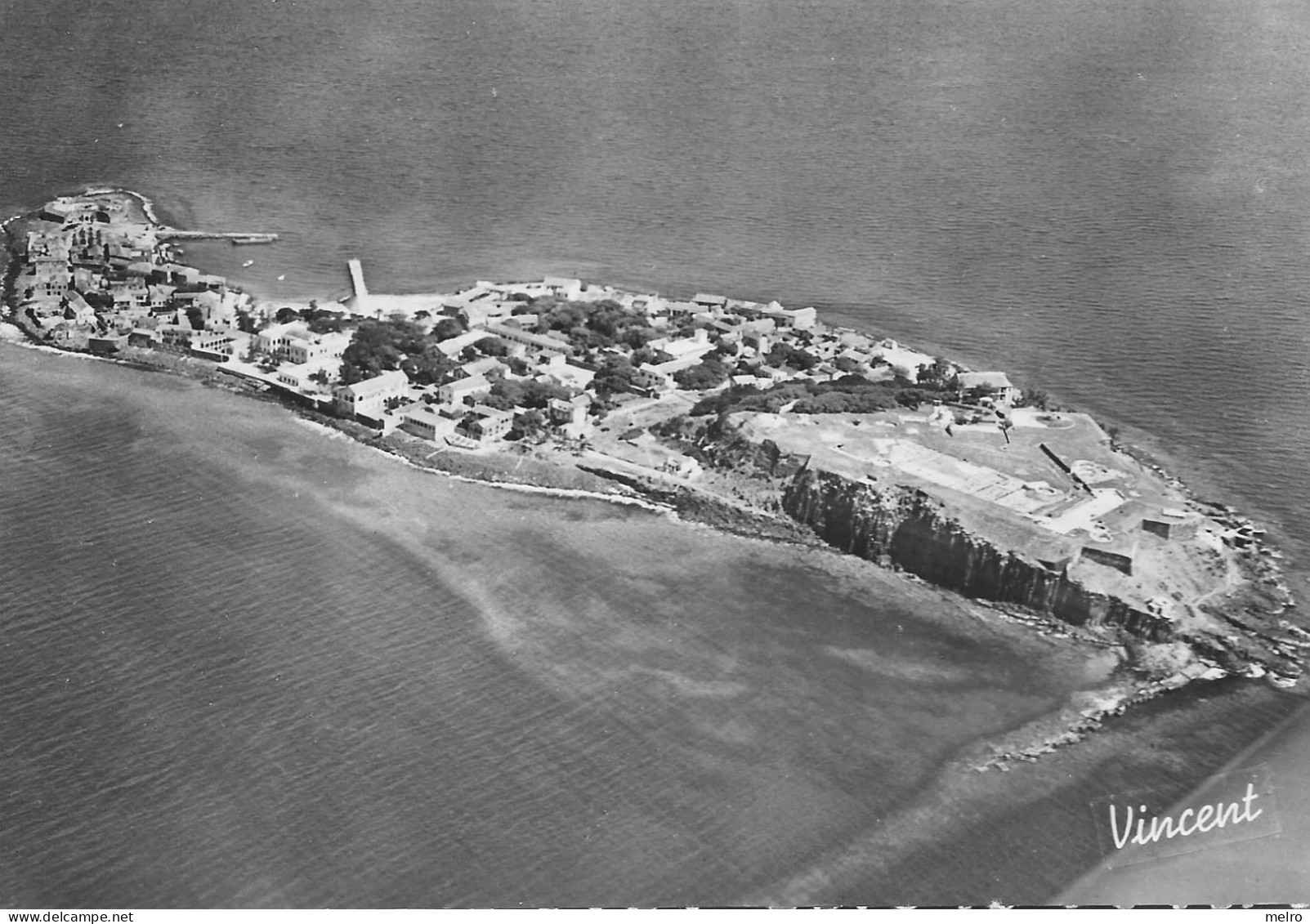 CPSM - Sénégal -Dakar.- Vue Aérienne De L ' Ile De Gorée - Senegal