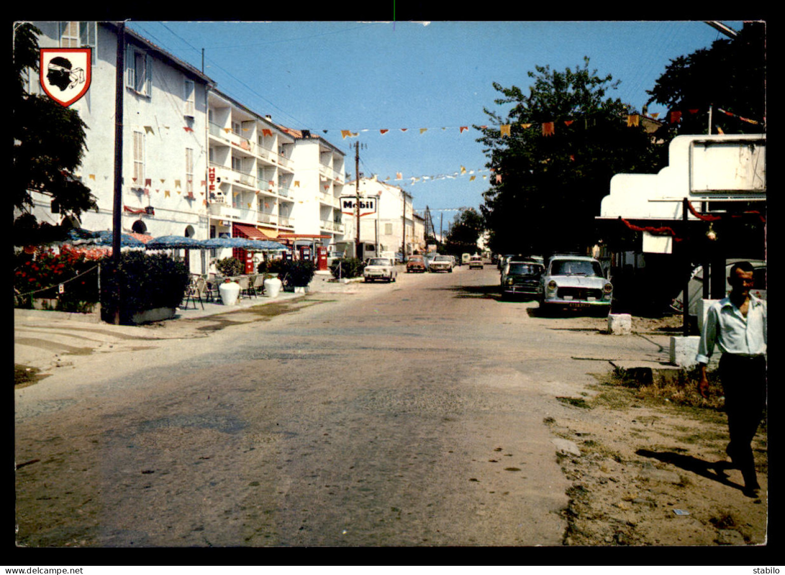 20 - SOLENZARA - LA RUE PRINCIPALE - POMPE A ESSENCE MOBIL - Other & Unclassified