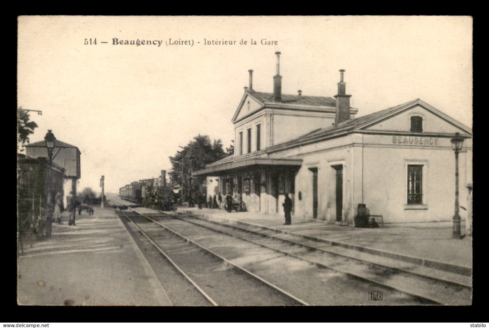 45 - BEAUGENCY - TRAIN EN GARE DE CHEMIN DE FER - Beaugency