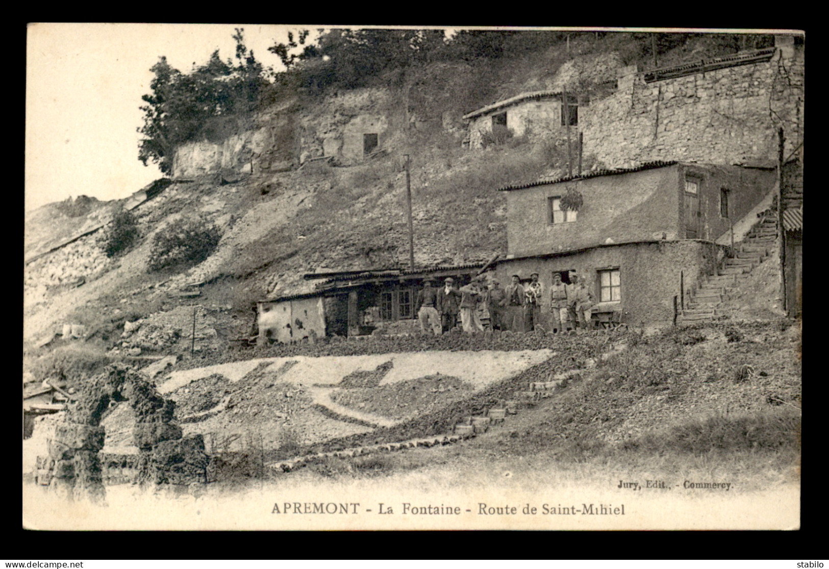 55 - APREMONT-LA-FORET - LA FONTAINE - ROUTE DE ST-MIHIEL - EDITEUR JURY - Altri & Non Classificati