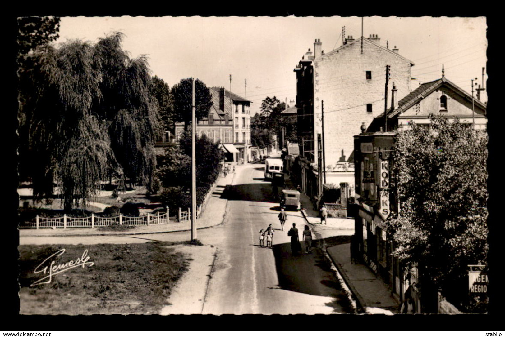 94 - SUCY-EN-BRIE - PLACE DE LA GARE - Sucy En Brie