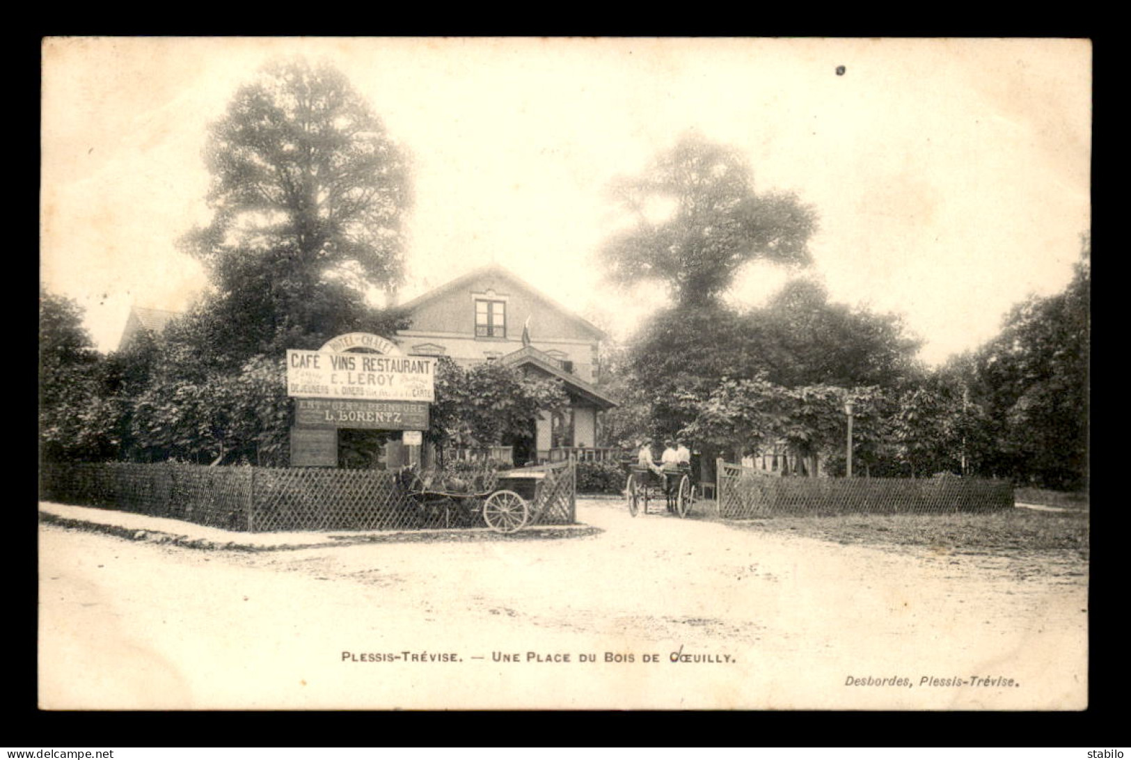 94 - LE PLESSIS-TREVISE - UNE PLACE DU BOIS DE COEUILLY - HOTEL CHALET CAFE E. LEROY - Le Plessis Trevise