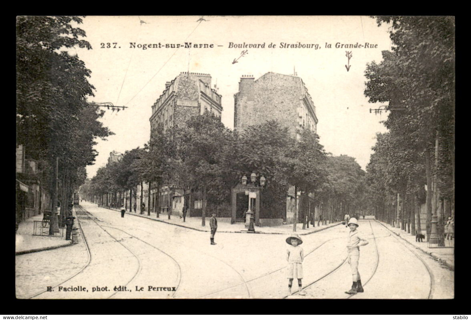 94 - NOGENT-SUR-MARNE - BOULEVARD DE STRASBOURG ET LA GRANDE RUE - Nogent Sur Marne