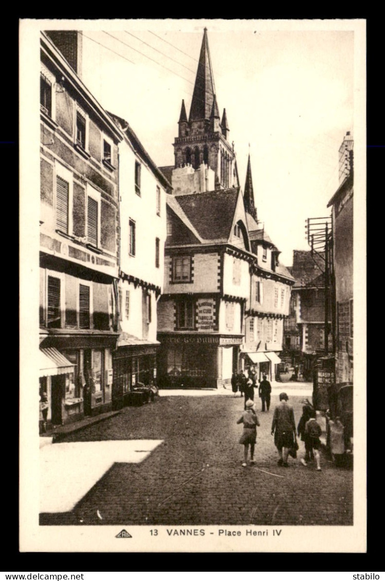 56 - VANNES - PLACE HENRI IV - Vannes