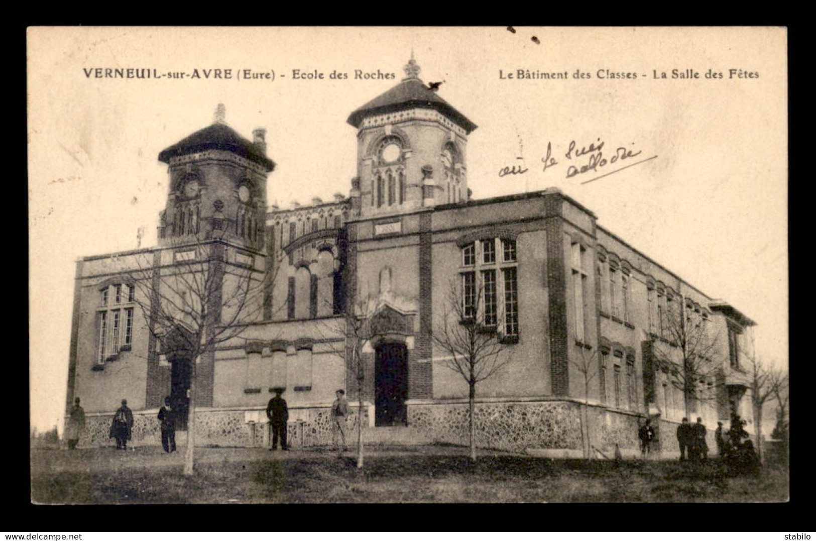 27 - VERNEUIL-SUR-AVRE - ECOLE DES ROCHES - LA SALLE DES FETES - Verneuil-sur-Avre