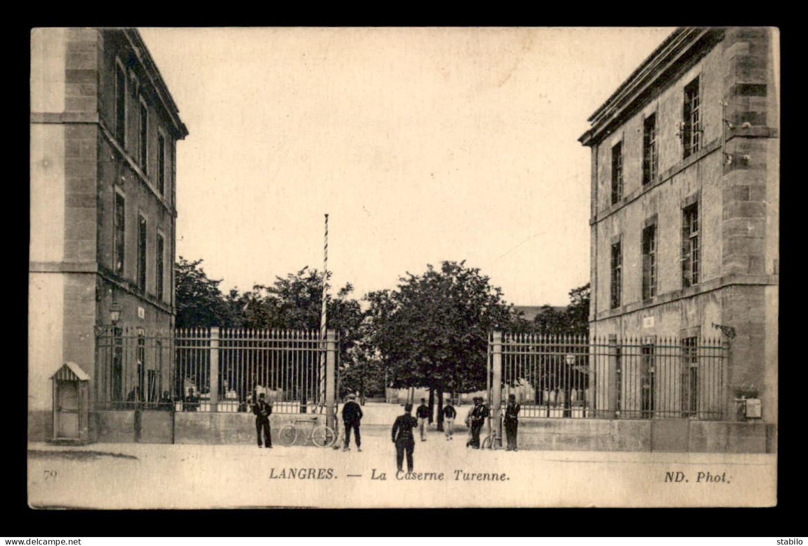 52 - LANGRES - LA CASERNE TURENNE - Langres