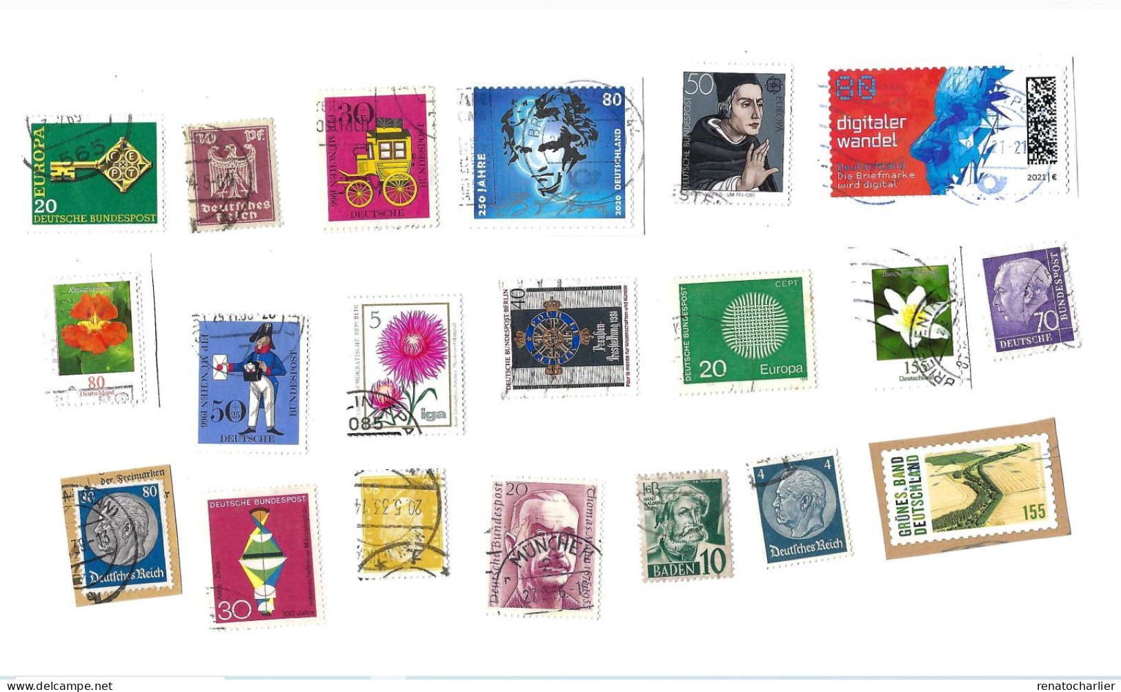 Collection de 105 timbres  oblitérés.