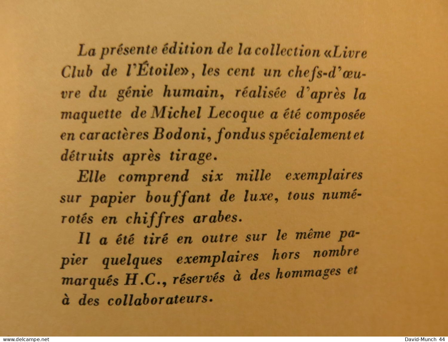 Notre-Dame De Paris de Victor Hugo. Editions Baudelaire, Collection Les chefs-d'œuvre du Génie humain, Paris. 1968