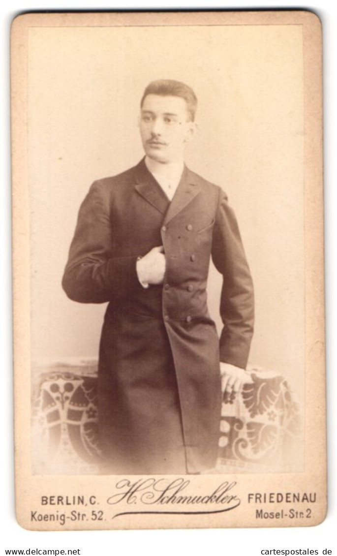 Fotografie H. Schmuckler, Berlin-C., Königstr. 52, Junger Herr In Eleganter Kleidung  - Persone Anonimi
