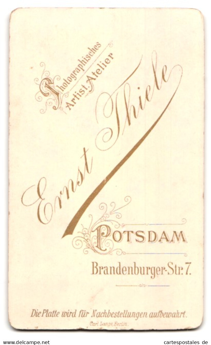 Fotografie Ernst Thiele, Potsdam, Brandenburger-Str. 7, Junge Dame Mit Kragenbrosche  - Persone Anonimi
