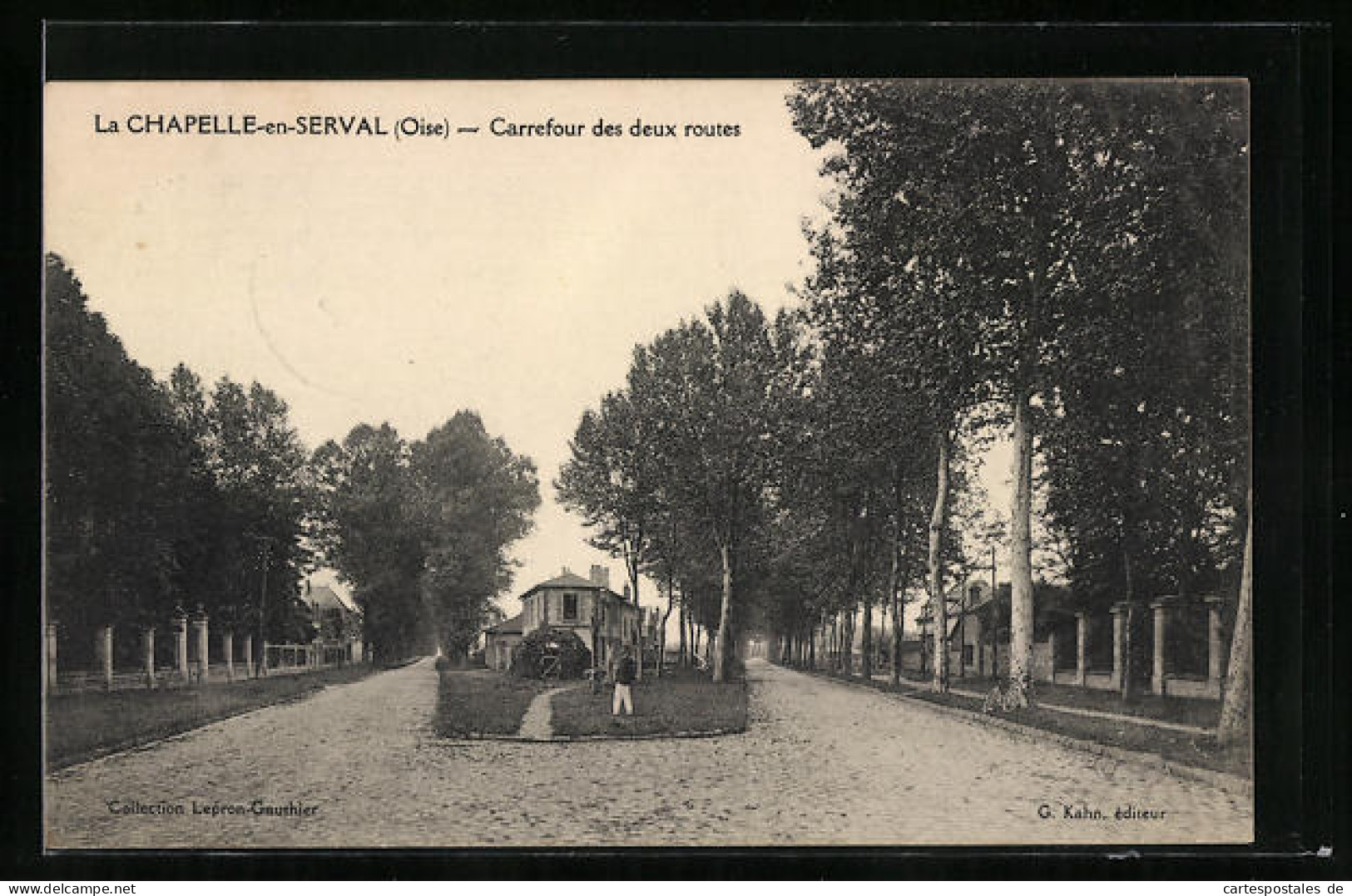 CPA La Chapelle-en-Serval, Carrefour Des Deux Routes  - Other & Unclassified