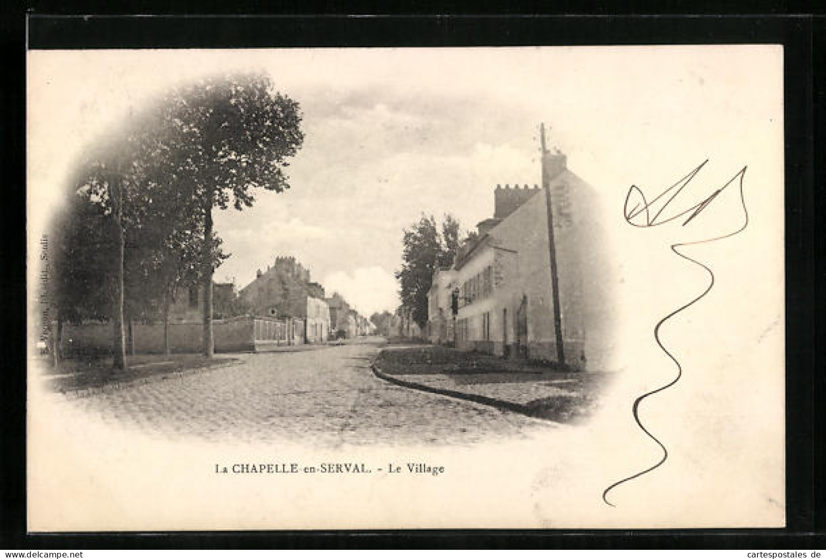 CPA La Chapelle-en-Serval, Le Village  - Other & Unclassified