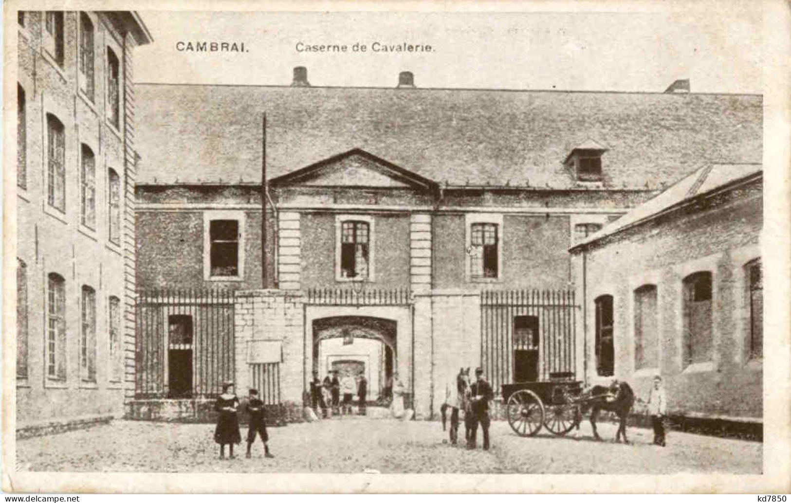 Cambrai - Caserne Du Cavalerie - Cambrai