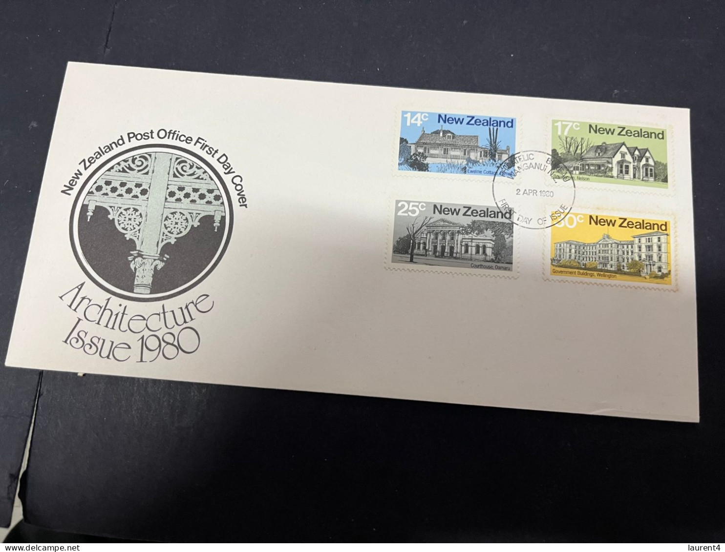 1-5-2024 (3 Z 32) FDC New Zealand - 1980 - Architecture - FDC