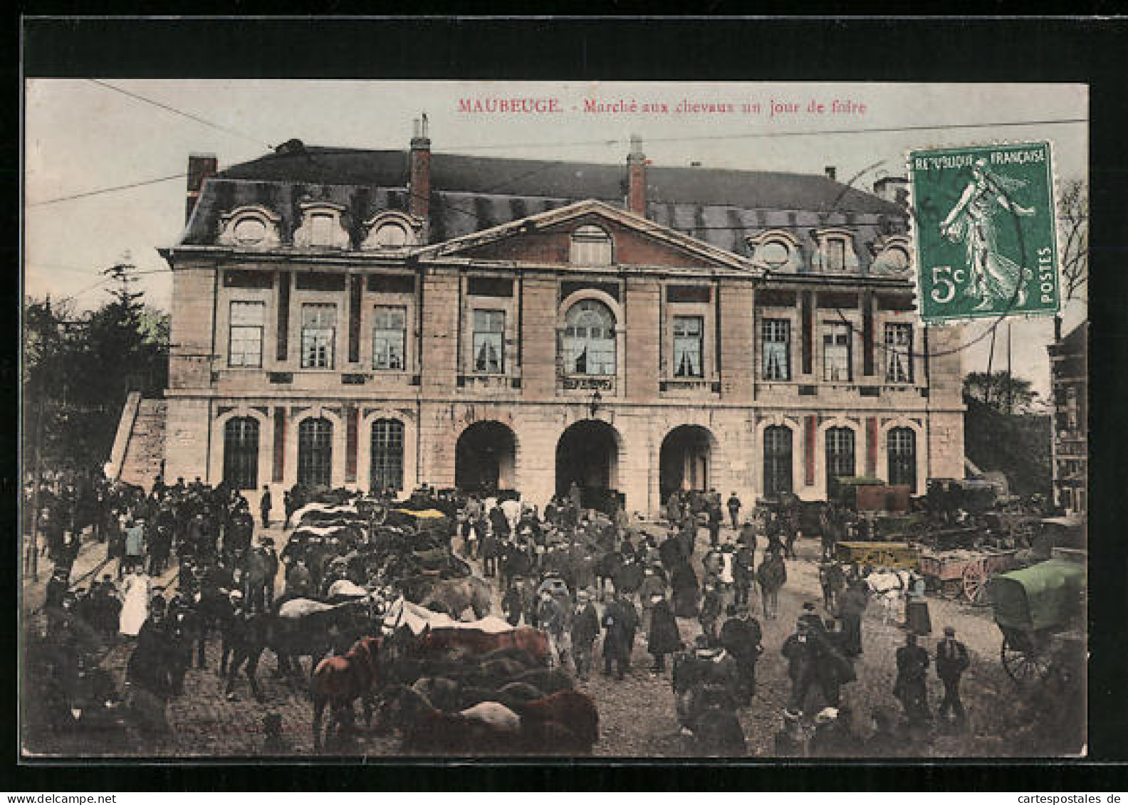 CPA Maubeuge, Marché Aux Chevaux Un Jour De Foire  - Maubeuge