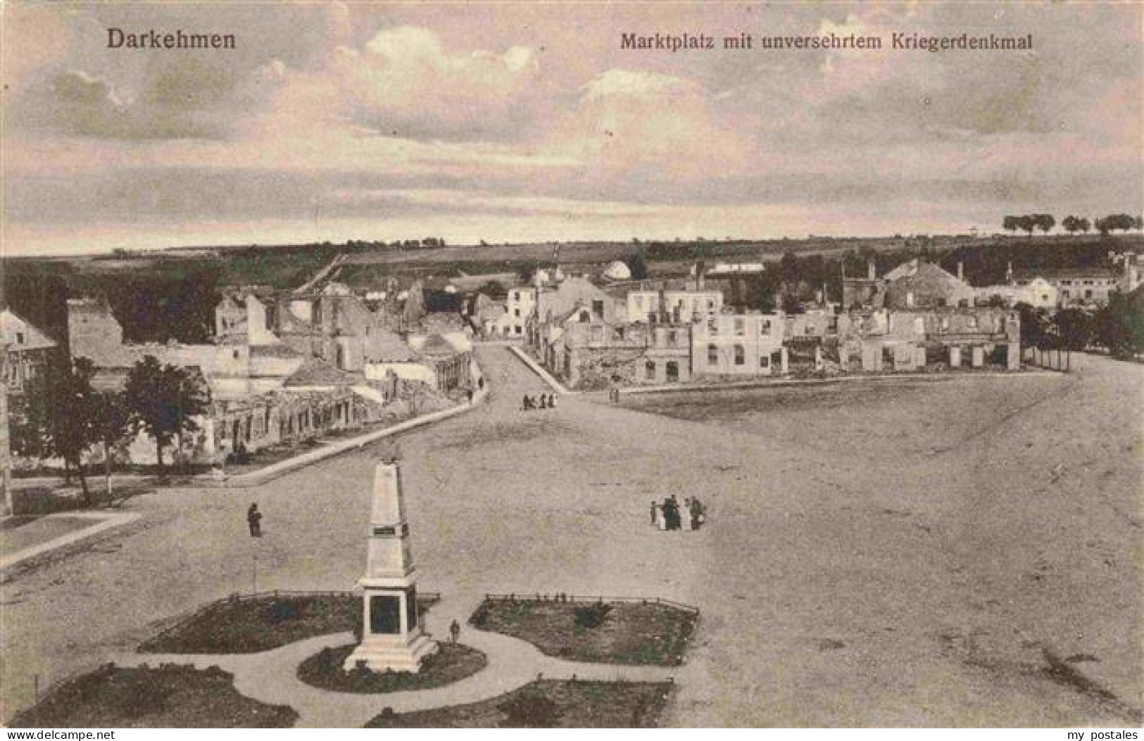 73973918 Darkehmen_Angerapp_Osjorsk_Oblast_Kaliningrad_RU Marktplatz Mit Unverse - Russland