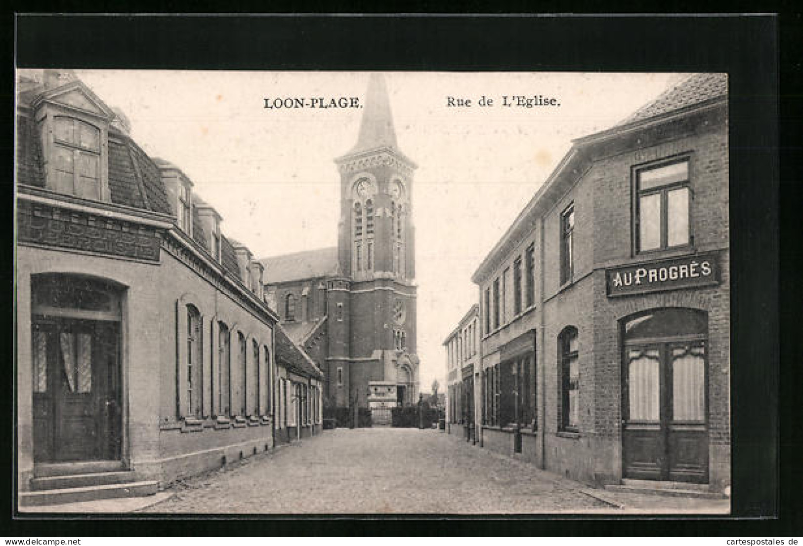 CPA Loon-Plage, Rue De L`Eglise, Vue De La Rue  - Autres & Non Classés