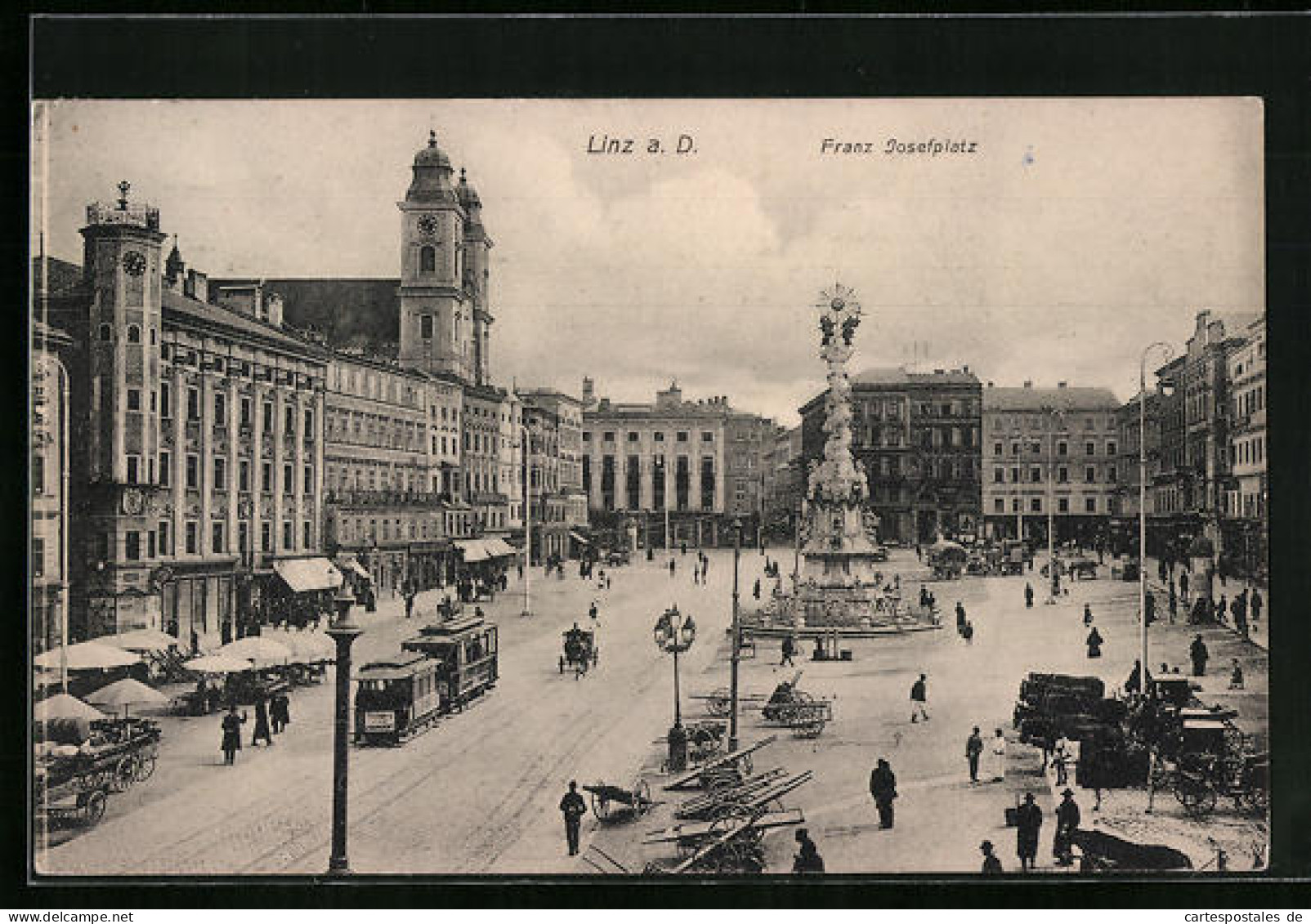 AK Linz A. D., Franz Josefplatz Mit Denkmal Und Strassenbahn  - Strassenbahnen