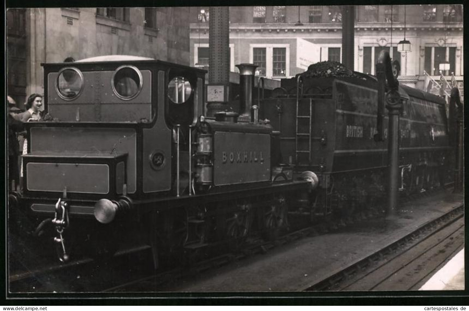 Fotografie Britische Eisenbahn, Rangierlok - Lokomotive Boxhill Rangiert Einen Tender  - Treinen