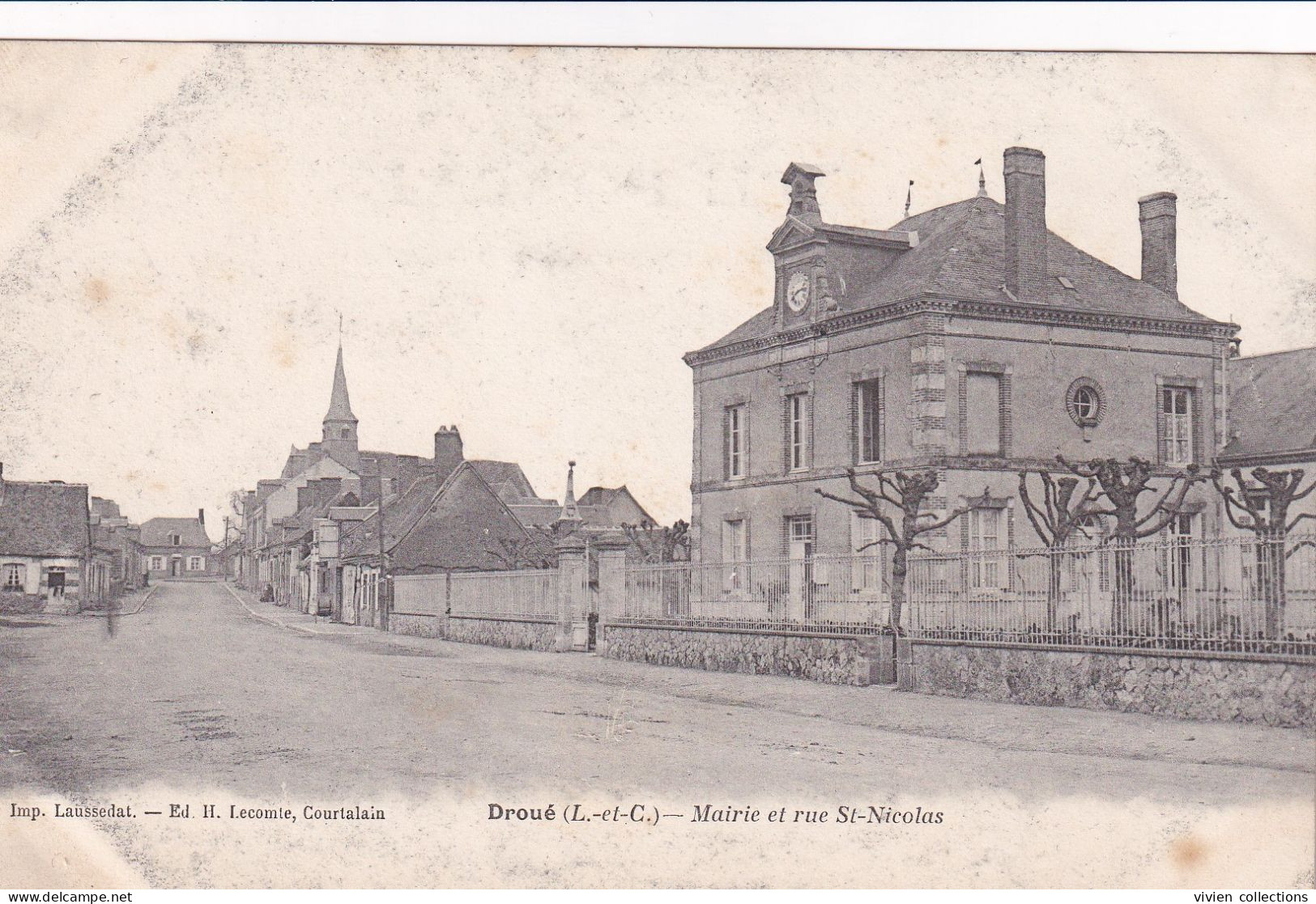 Droué (41 Loir Et Cher) La Mairie Et La Rue Saint Nicolas - édit. Laussedat Carte Précurseur - Droue