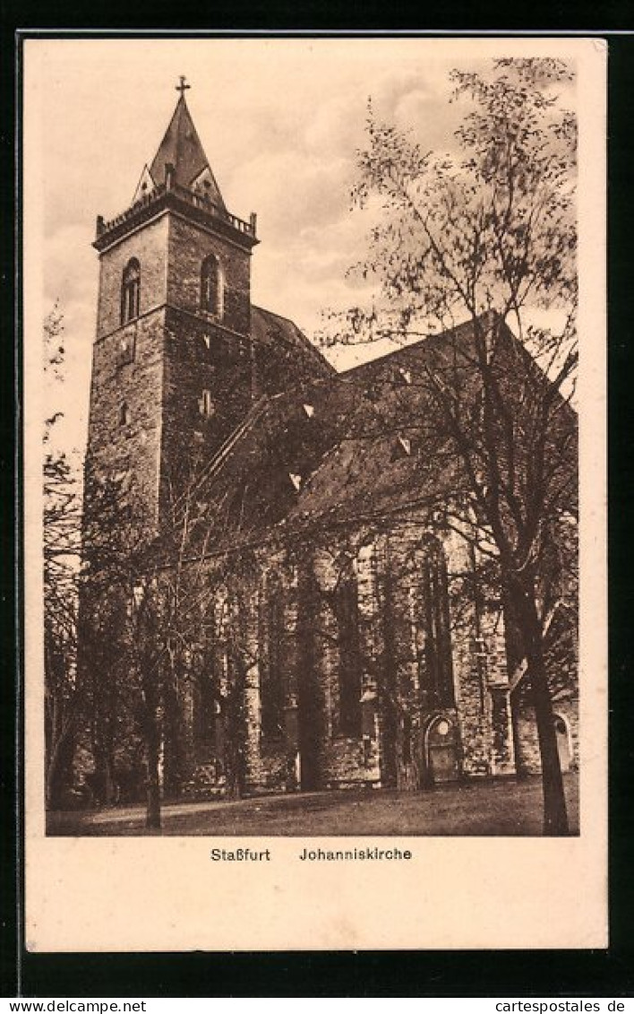 AK Stassfurt, Blick Durch Bäume Auf Die Johanniskirche  - Stassfurt