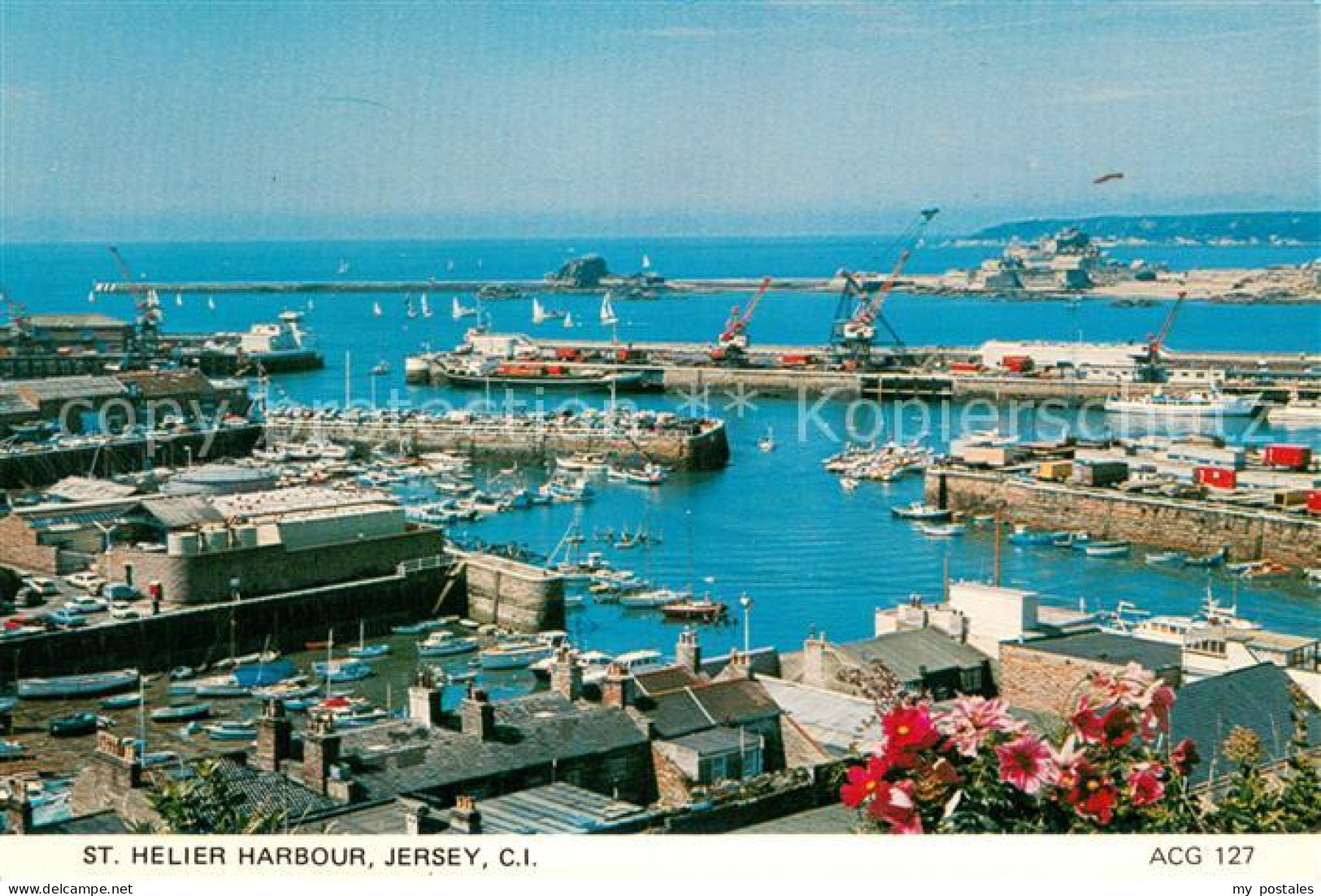 73662420 St Helier Jersey Harbour A Commercial Port With A View Of Elizabeth Cas - Autres & Non Classés