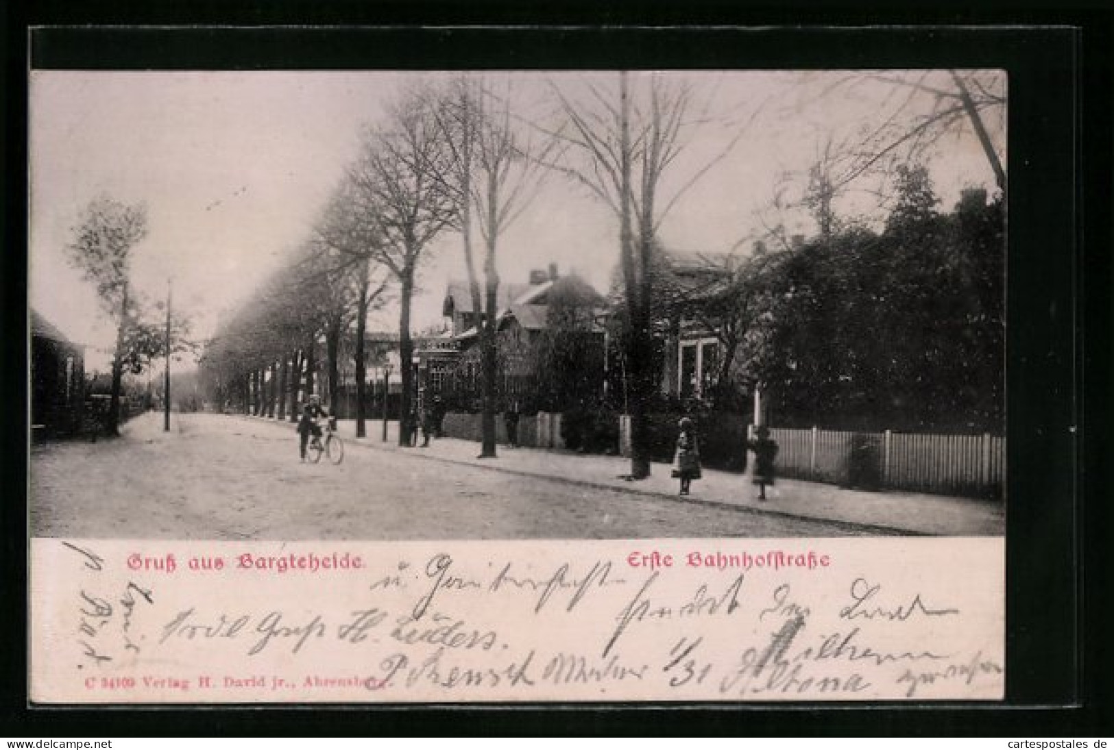 AK Bargteheide, Erste Bahnhofstrasse Mit Radelnden Postboten  - Bargteheide