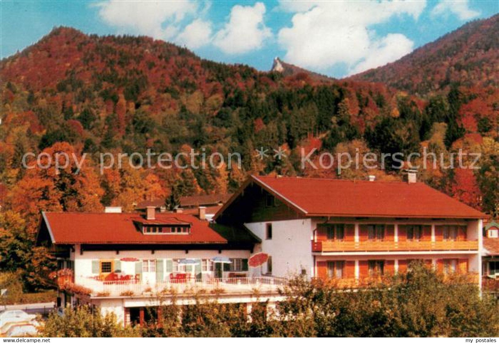 73661084 Tegernsee Gaestehaus Sommer Speiselokal Zieglerstueberl Herbststimmung  - Tegernsee