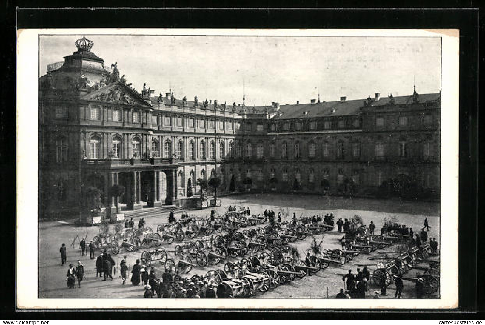 AK Stuttgart, Die Französischen Geschütze Im Neuen Schlosshof  - Stuttgart