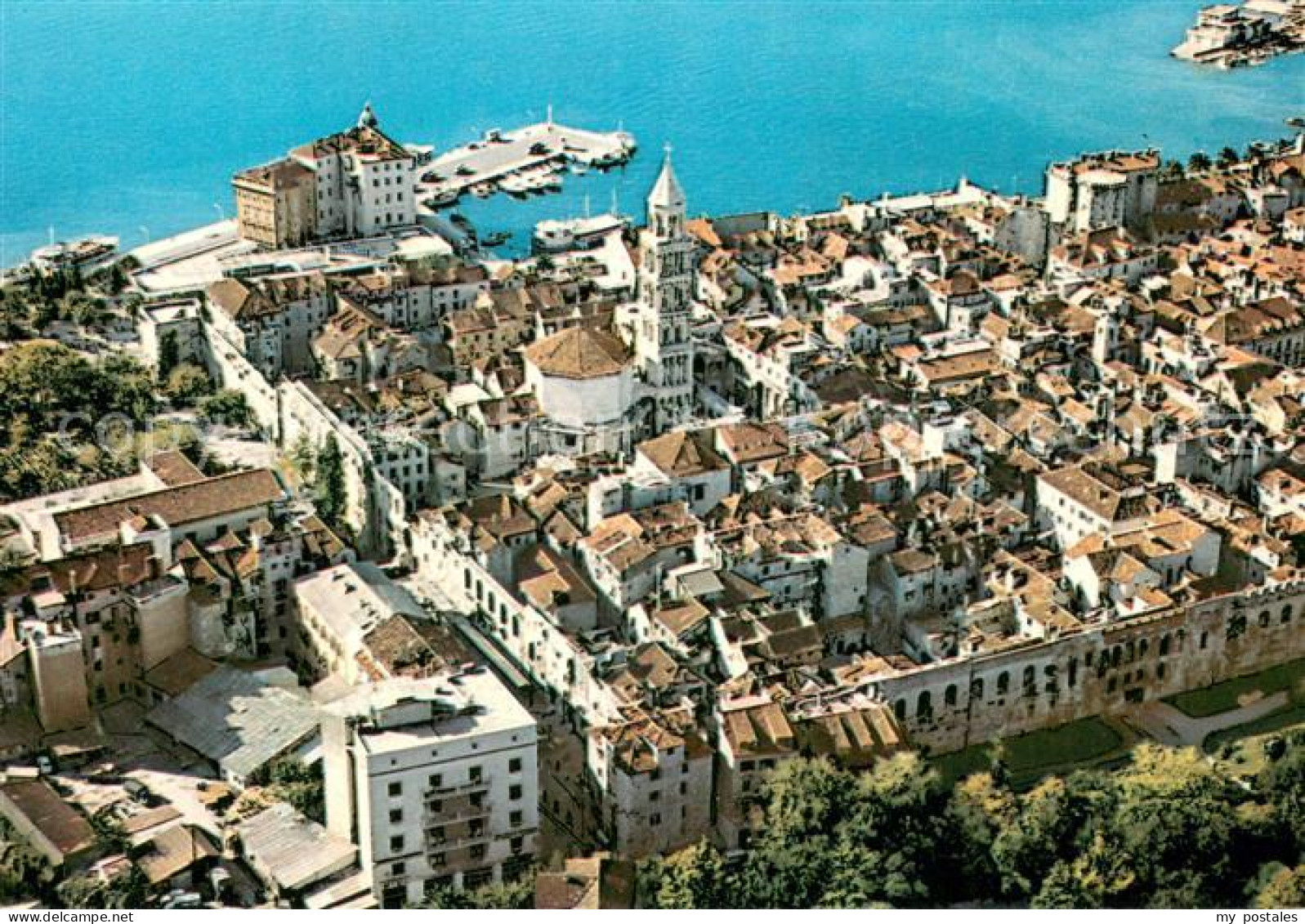 73660804 Split Spalato Fliegeraufnahme Split Spalato - Croatie