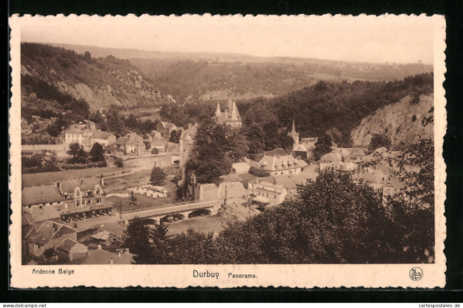 AK Durbuy, Panoramaansicht Der Stadt Mit Blick Auf Die Brücke  - Durbuy