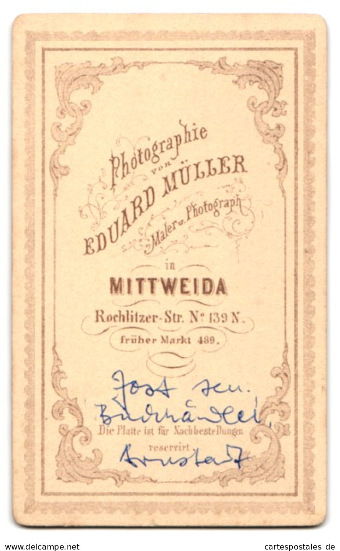 Fotografie Eduard Müller, Mittweida, Rochlitzer-Str. 139, Elegant Gekleideter Herr Mit Backenbart  - Anonyme Personen