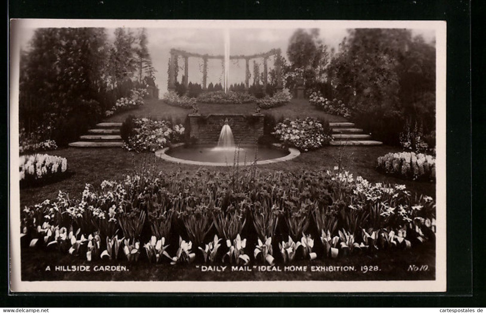 AK London, Daily Mail Ideal Home Exhibition 1928, A Hillside Garden  - Expositions