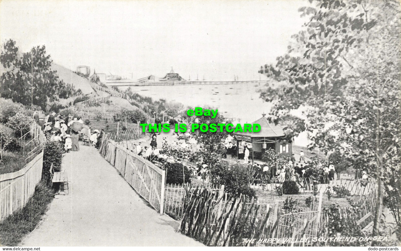 R567440 Happy Valley. Southend On Sea. I. X. L. Series - Monde