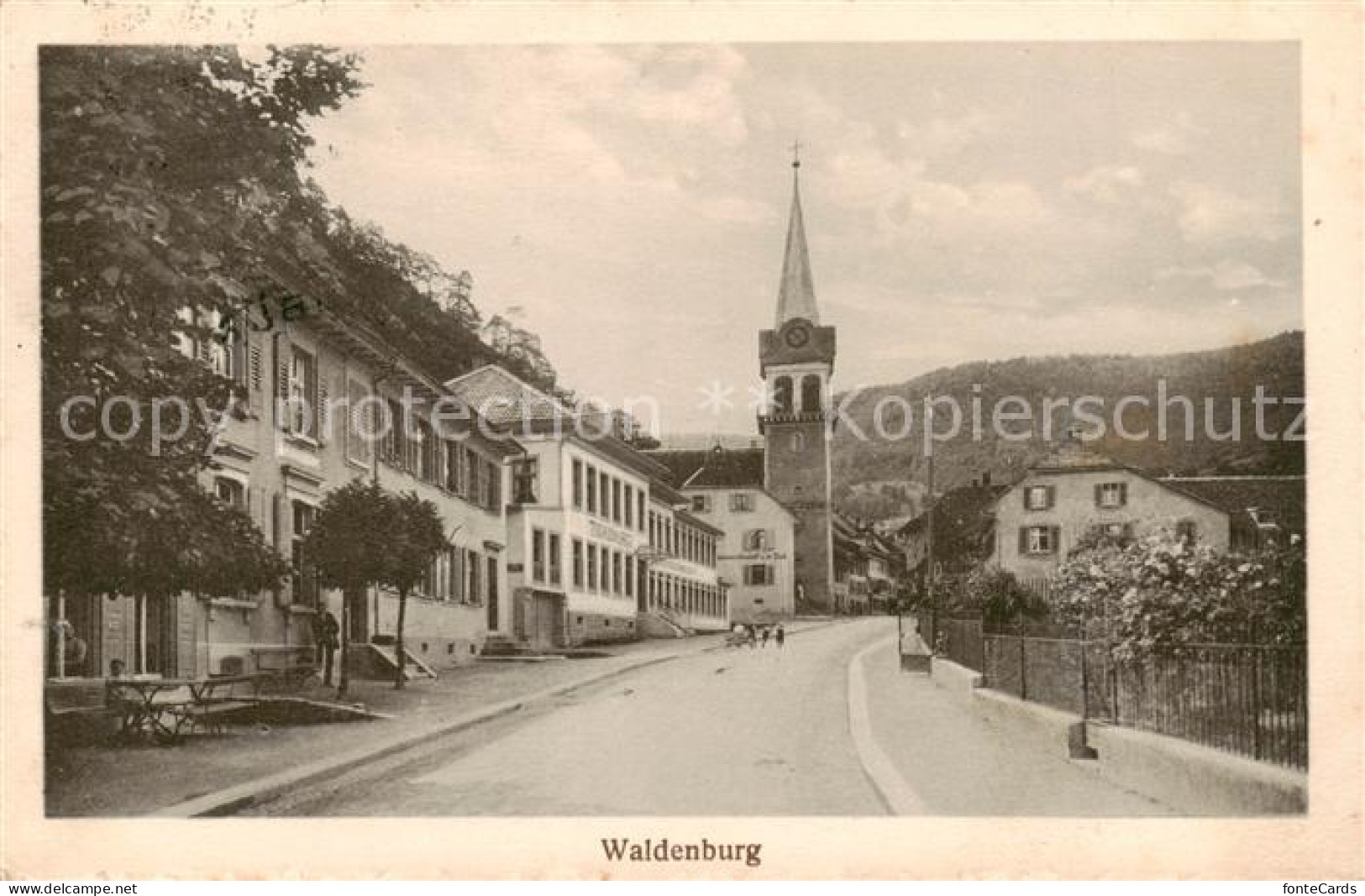 13851185 Waldenburg BL Strassenpartie Kirche Waldenburg BL - Autres & Non Classés