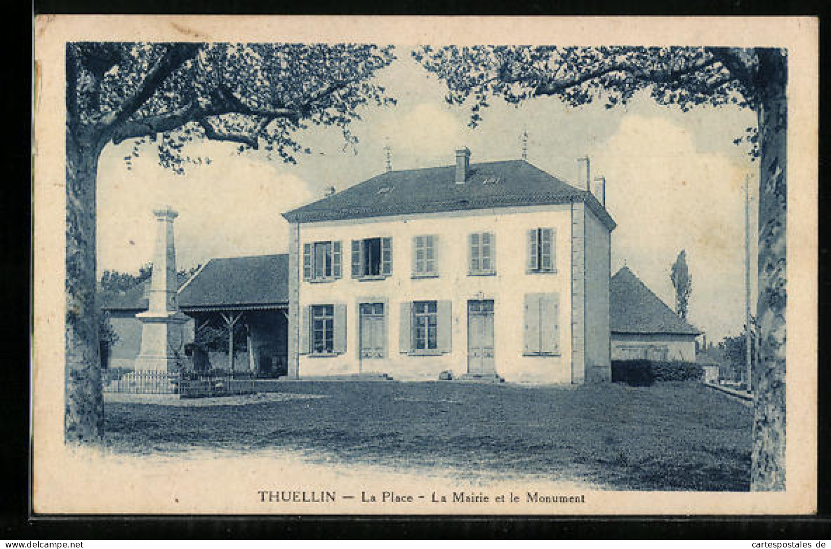 CPA Thuellin, La Place, La Mairie Et Le Monument  - Other & Unclassified
