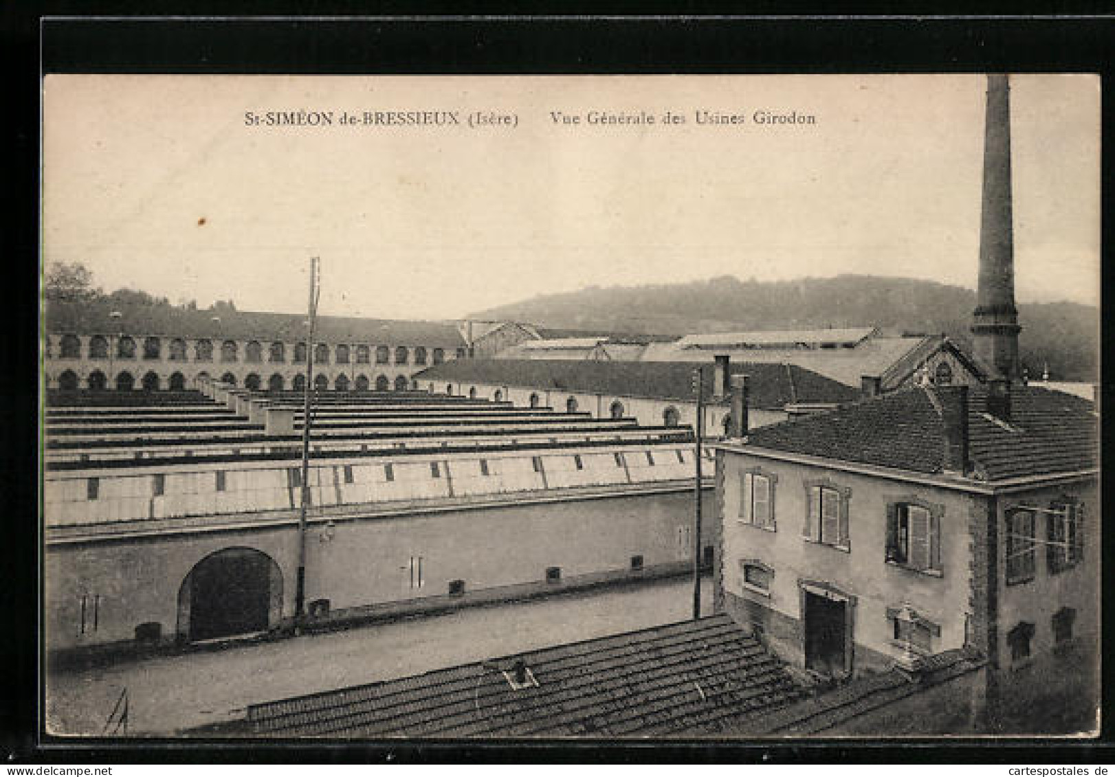 CPA St-Simeon-de-Bressieux, Vue Generale Des Usines Girodon  - Bressieux