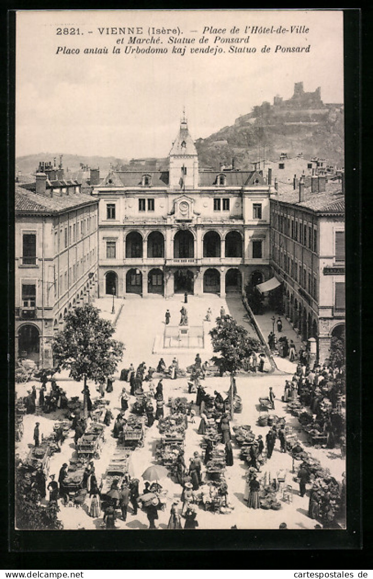 CPA Vienne, Place De L`Hotel-de-Ville Et Marche, Statue De Ponsard  - Vienne