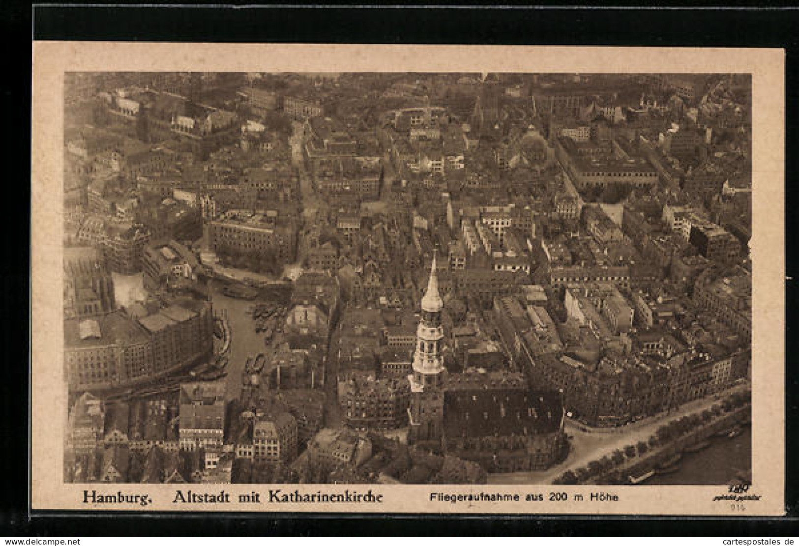 AK Hamburg, Fliegeraufnahme Der Altstadt Mit Katharinenkirche  - Mitte