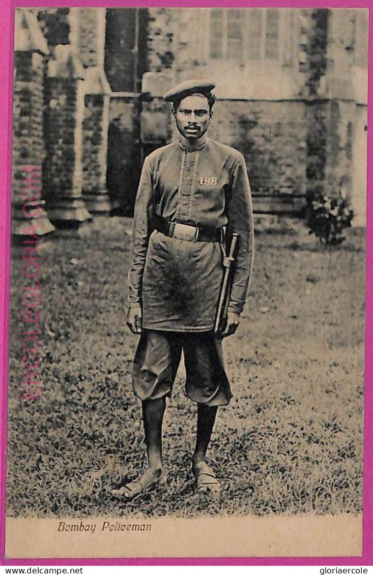 Ag3767  - INDIA - VINTAGE POSTCARD  - Bombay Policeman - Indien