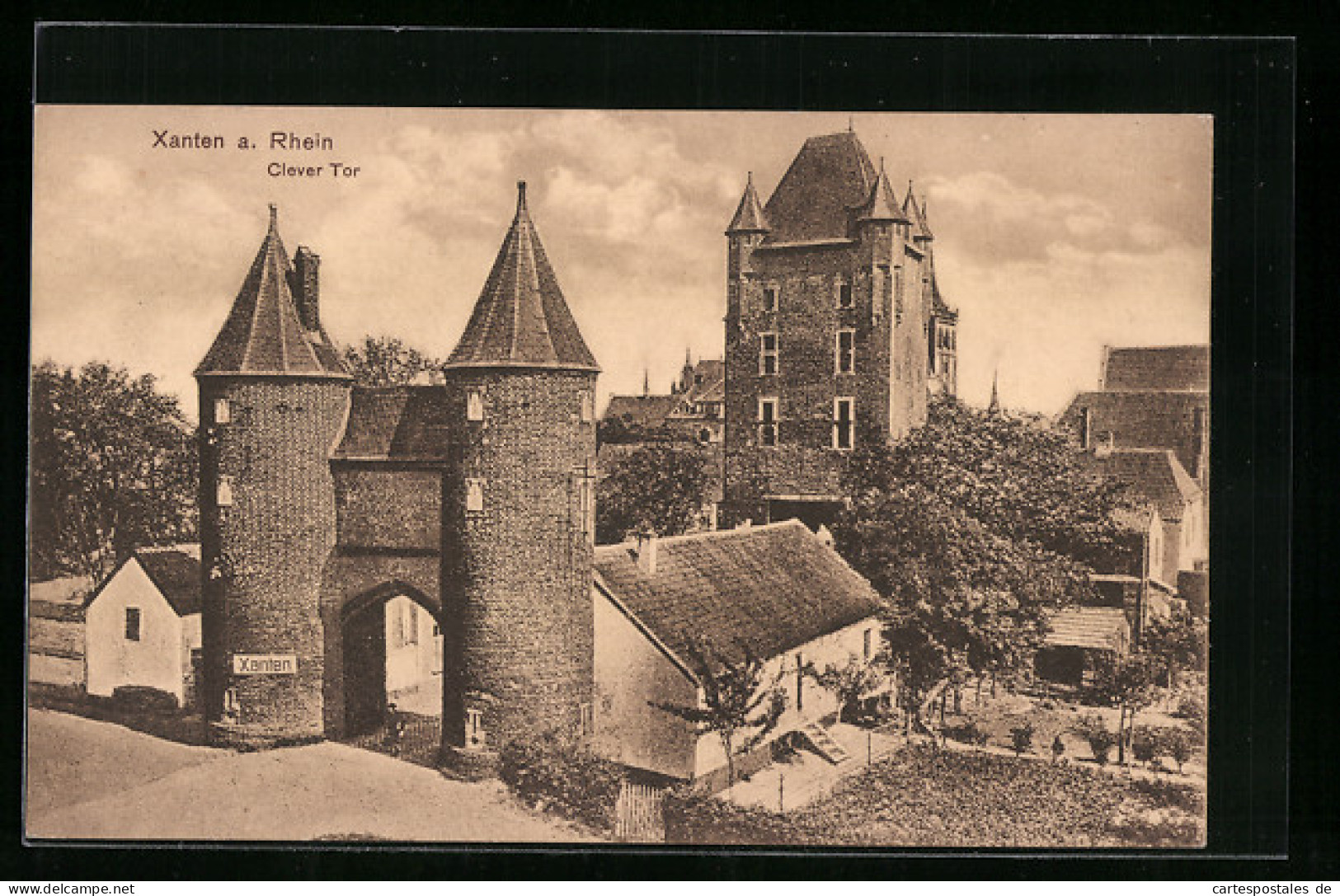 AK Xanten Am Rhein, Blick Auf Das Clever Tor  - Xanten