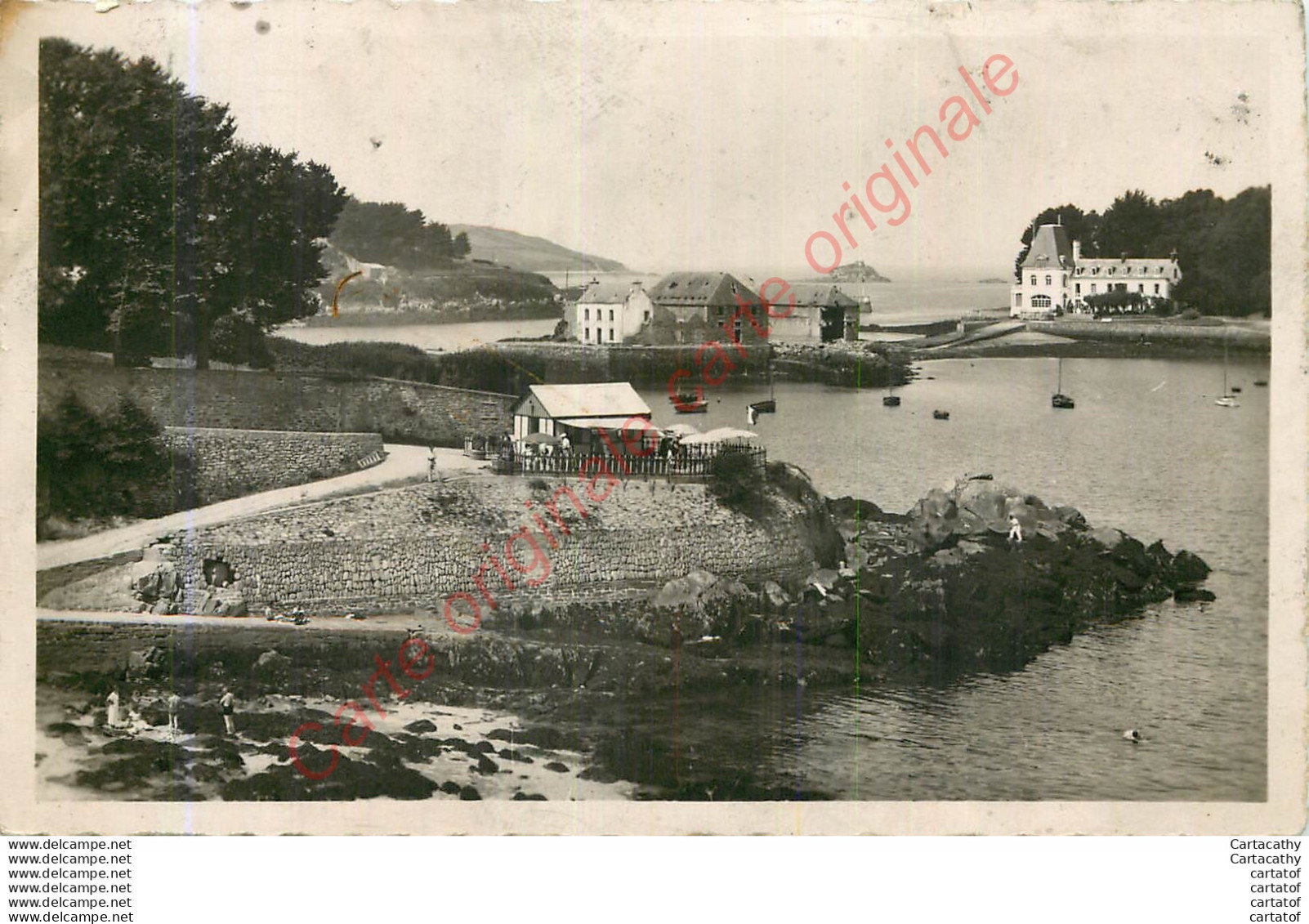 29.  DOUARNENEZ .  Un Coin De La Plage Des Dames . - Douarnenez