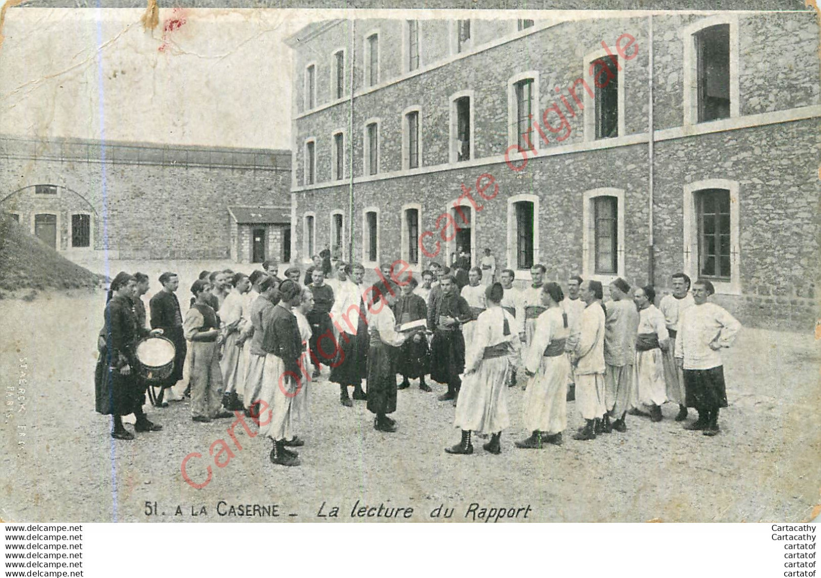 A LA CASERNE .  La Lecture Du Rapport . - Barracks
