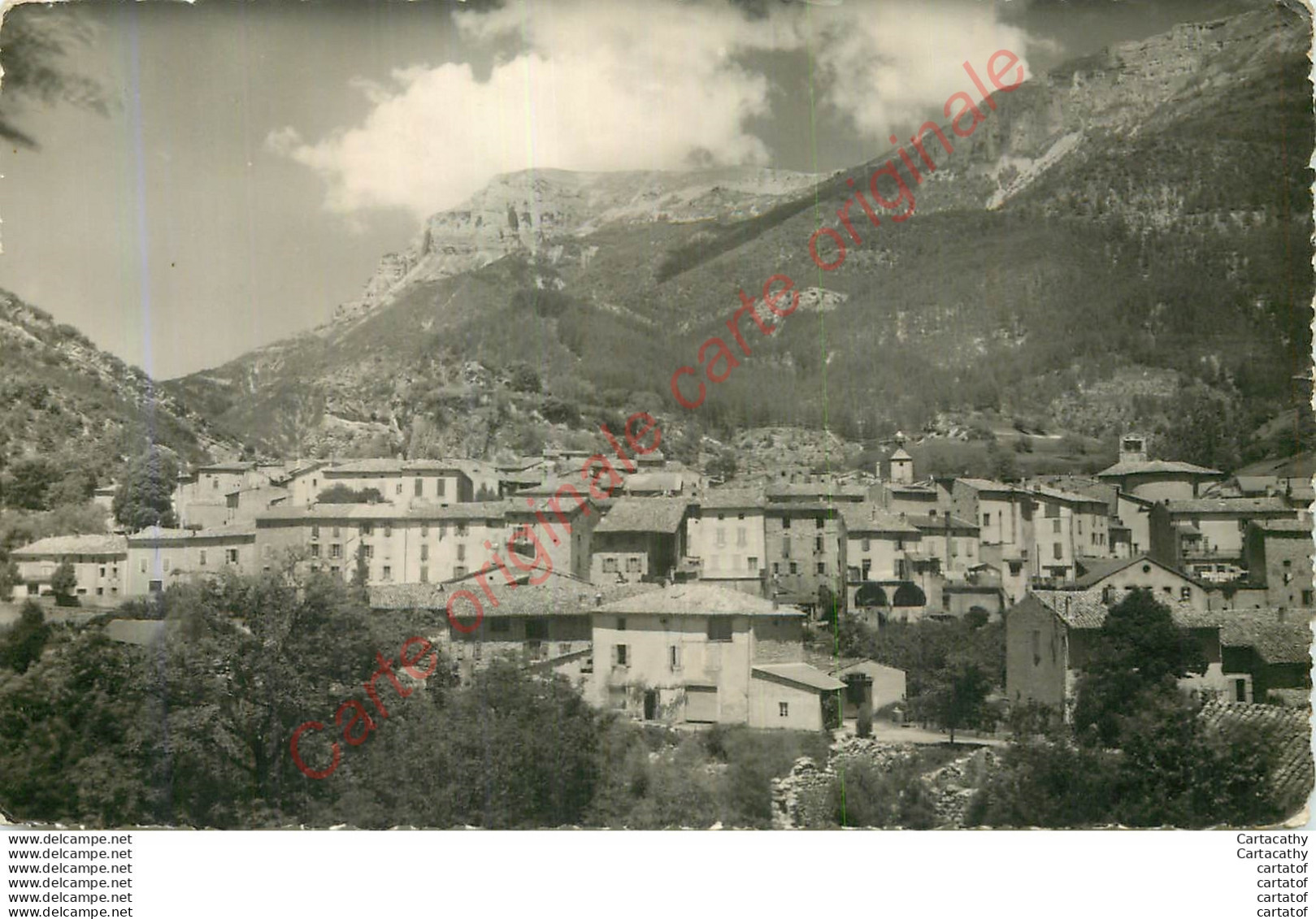 26.  CHATILLON EN DIOIS .  Vue Générale Et Le Mont Clandaz . - Châtillon-en-Diois